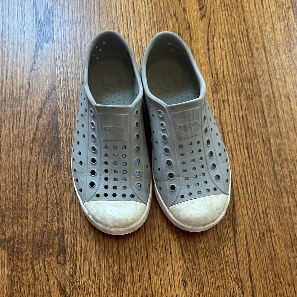 Native Kids Gray Water Shoes